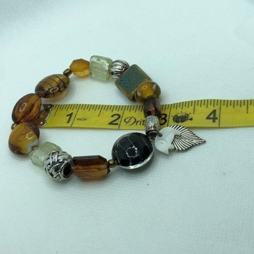 Glass Bead Stretch Bracelet Natural Tone Leaf Elephant Charm - Picture 3 of 4